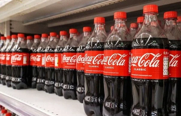 Trampın tarifləri Coca Cola ya da təsir etdi: Qablaşdırmanı dəyişirik