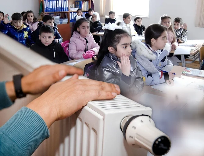 Bakının bəzi məktəblərində istilik problemi yaranıb