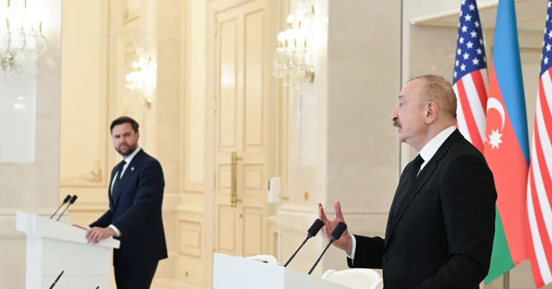 Azərbaycan qlobal miqyaslı qovşaq dövlət səviyyəsinə yüksəlir POLİTOLOQ DANIŞDI