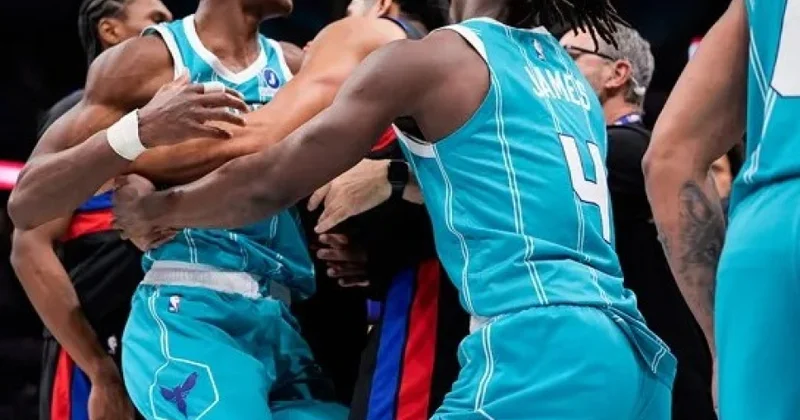 NBA oyununda baş verən insidentə görə 4 basketbolçu cəzalandırılıb