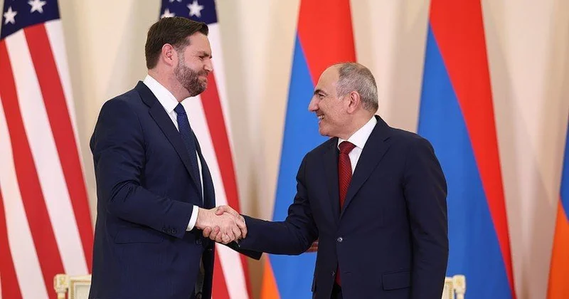 İrəvanda Vensin arxasınca DEDİ QODU başladı