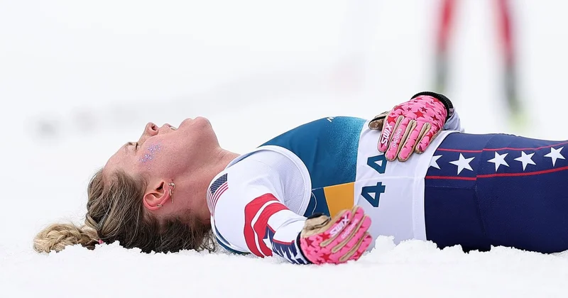 Amerikalı xizəkçi Olimpiadada qabırğası sınmış halda çıxış edərək medal qazanıb FOTO