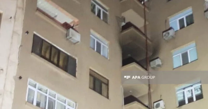 В Баку в многоэтажном жилом доме вспыхнул пожар ВИДЕО