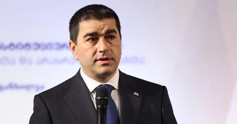 Gürcüstandan Makrona Rusiya etirazı