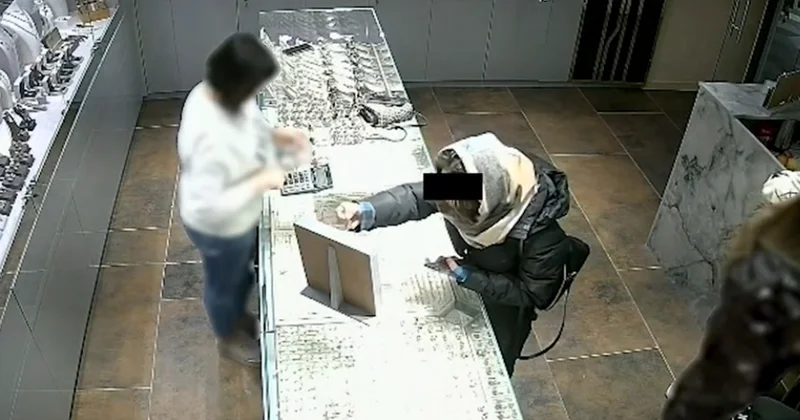 Bakıda qadın 3 min manatlıq qızılı belə oğurladı Video