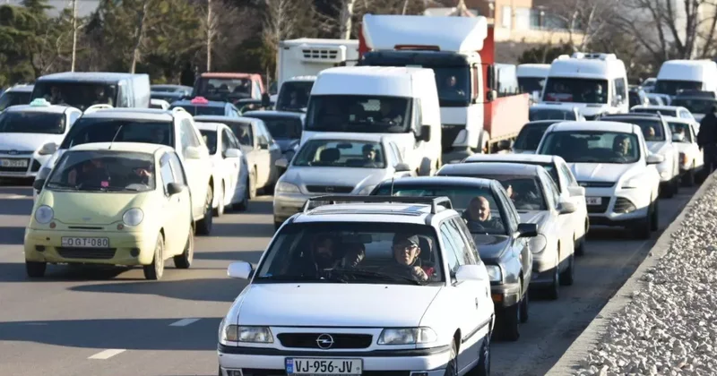 В Грузии более 80 процентов автомобилей имеют возраст более 10 лет