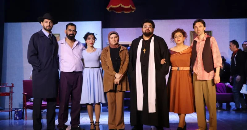 Rober Tomanın “Tələ” əsəri əsasında hazırlanan eyniadlı tamaşaya daxili baxış keçirilib