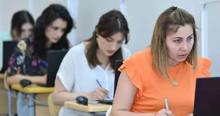Sertifikasiyaya hazırlaşan tarix müəllimlərinin NƏZƏRİNƏ! Test nümunələri AÇIQLANDI FOTO