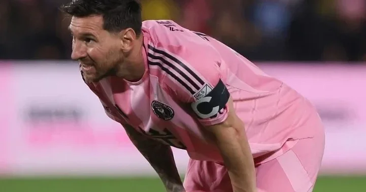 Messi sıradan çıxdı VİDEO
