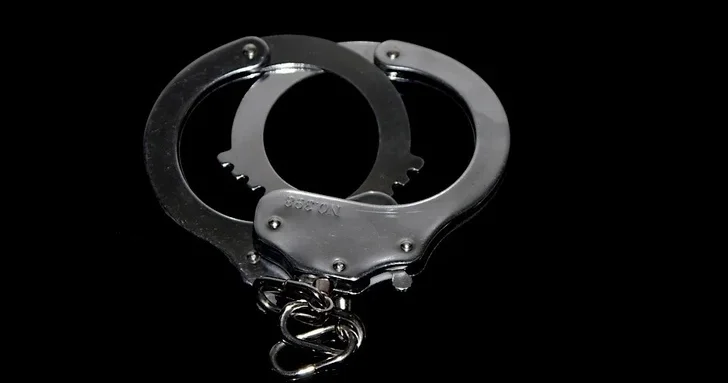 В Баку арестован мужчина за организацию нелегальной парковки и избиение женщины