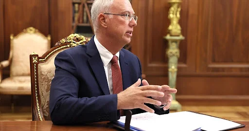 Hər an istefa verə bilər Dmitriyev