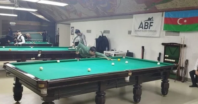 Nəsimi rayonunda həvəskarlar arasında bilyard turniri keçirilib FOTO