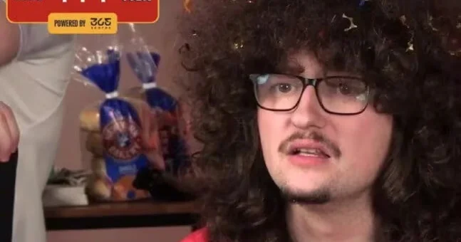 Yunayted in seriyası qırıldı, məşhur fanat saçını kəsdirə bilmədi!