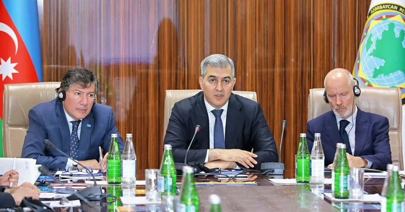 Dövlət Miqrasiya Xidmətində “Təhlükəsiz, nizamlı və qanuni miqrasiya üzrə Qlobal Pakt”a həsr olunmuş çoxtərəfli məsləhətləşmələr keçirilib