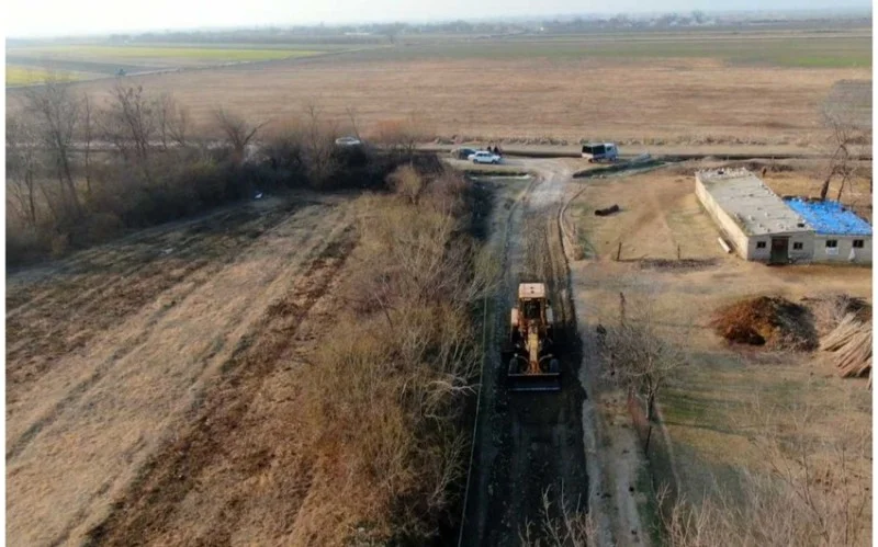 Bərdədə 11 yaşayış məntəqəsini birləşdirən yollar yenidən qurulur