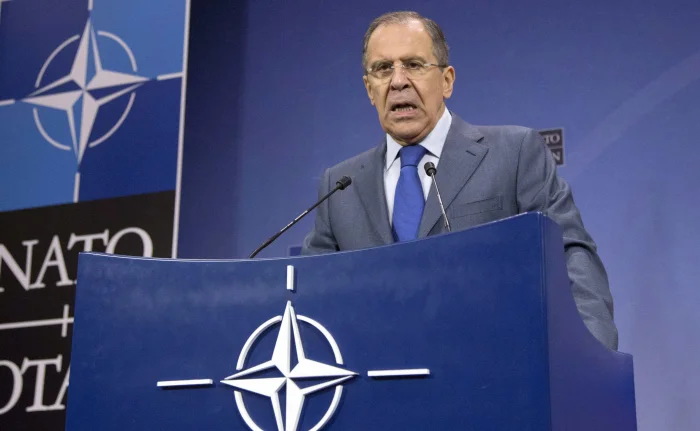 Lavrov: Kiyevdə NATO qoşunlarını qəbul etməyəcəyik!