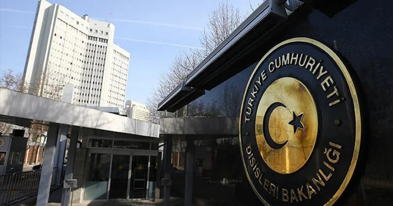 Rəsmi Ankara İsrailin Livana hücumlarını PİSLƏDİ FOTO
