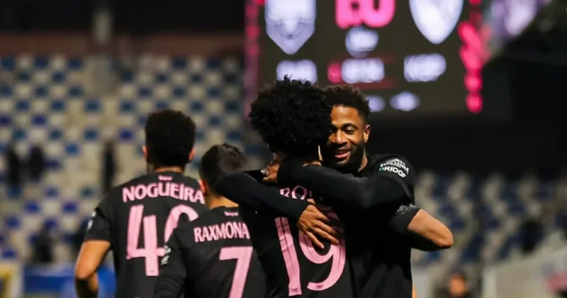 “Sabah“ növbəti SƏS KÜYLÜ TRANSFERƏ hazırlaşır: Tanınmış futbolçu ilə danışıqlar başladı FOTO