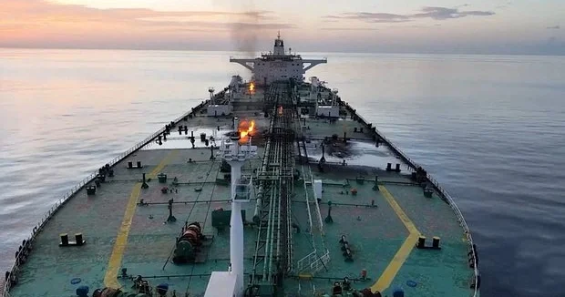 İran Fars körfəzində ABŞ yə məxsus tankerə hücum etdi