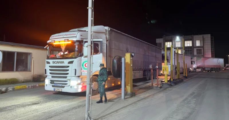 Rusiyanın İrana göndərdiyi humanitar yardımı daşıyan yük maşınları sərhəddən keçib YENİLƏNİB FOTO VİDEO