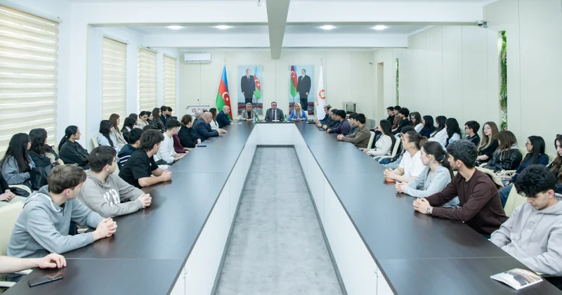 BMU da elmi seminar keçirilib FOTO