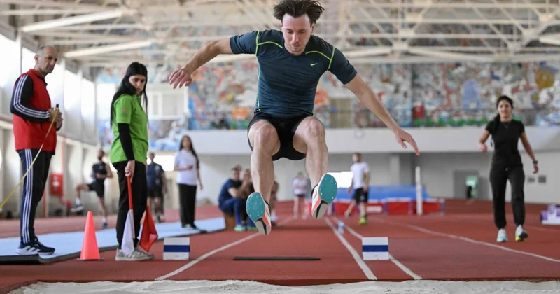 Dövlət qurumlarının əməkdaşları arasında atletika yarışı keçirilib FOTO