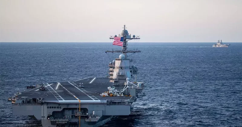 Иран дважды атаковал базу Пятого флота ВМС США