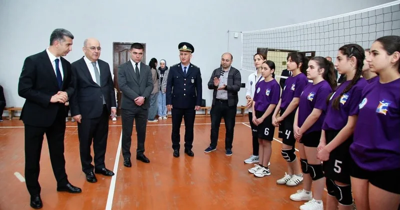 Şahin Bağırov Göygöldə yeniyetmə voleybolçularla görüşüb FOTO