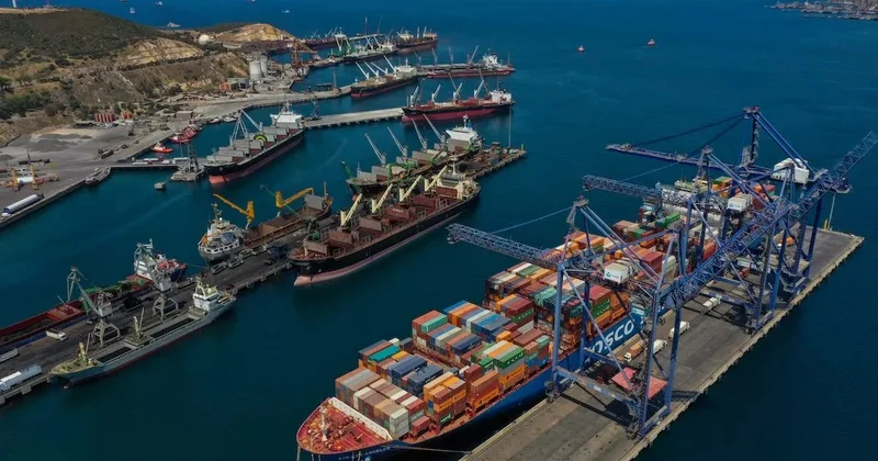 Власти Катара возобновляют все виды морских перевозок в дневное время