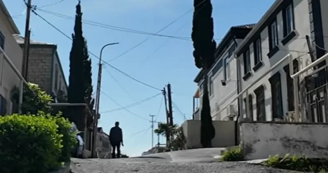 Bakının bahalı evləri və iri villaları ilə diqqət çəkən köhnə məhəlləsi: Vorovski dən REPORTAJ