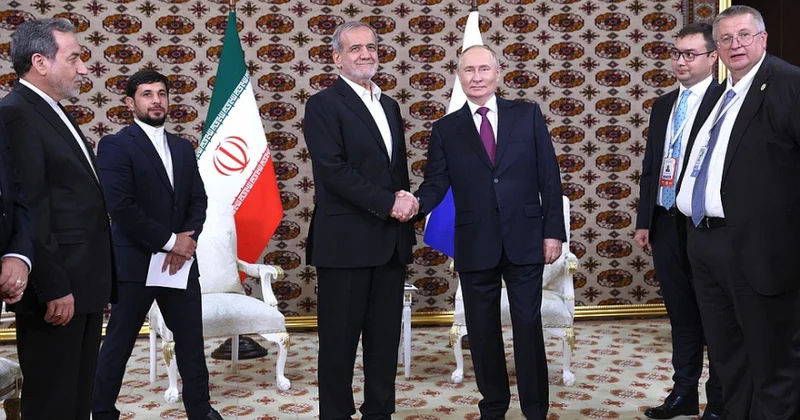 Putin İrana gedir