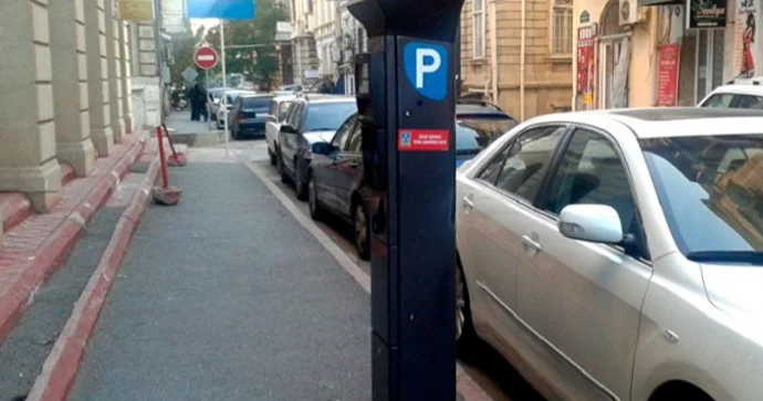 Как получить бесплатное парковочное место в Баку?