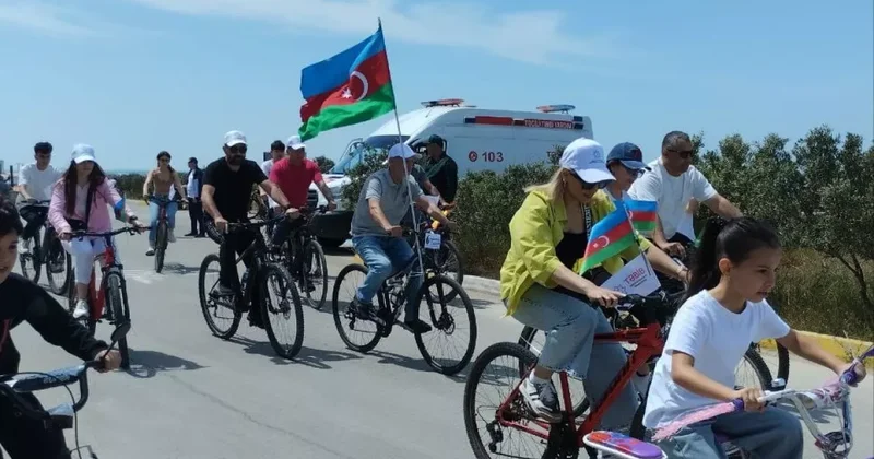 В Баку состоялся массовый велопробег