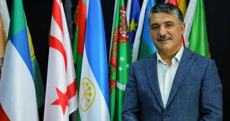 Qızmar günəş və kitab Şəmil Sadiq II Naxçıvan Kitab Sərgisindən yazır FOTOLAR