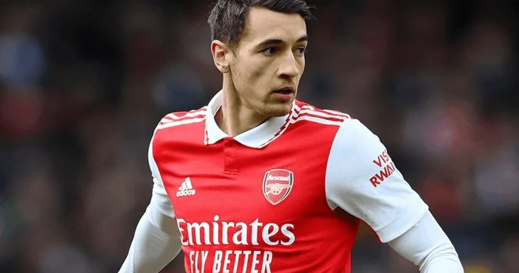 Fransa nəhəngi Arsenal ın müdafiəçisini istəyir