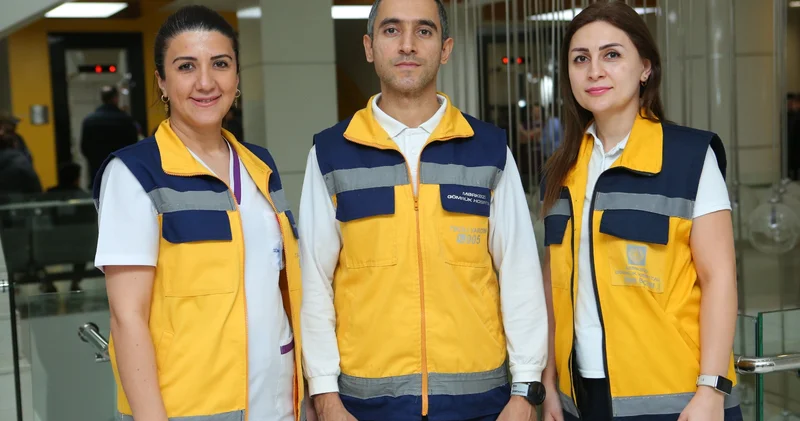 Mərkəzi Gömrük Hospitalının tibb bacıları pasiyentlərə qürurla xidmət edirlər