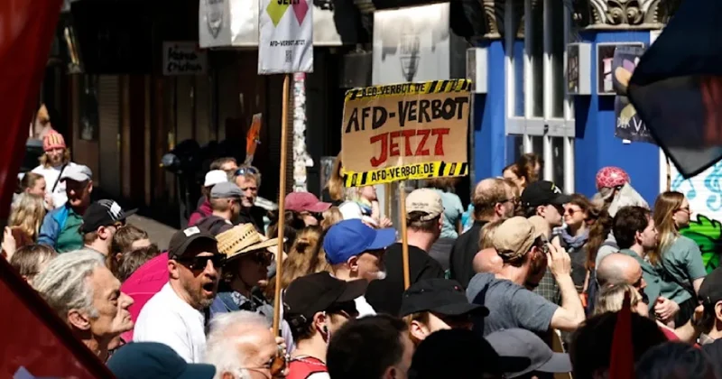 Almaniyanın 60 dək şəhərində ifrat sağçı AfD nin bağlanması tələbi ilə aksiyalar keçirilib