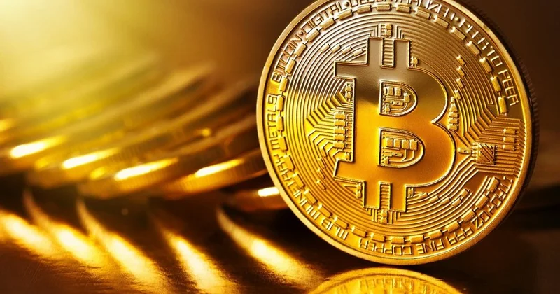 Стоимость биткойна превысила $105 тыс. впервые с 31 января