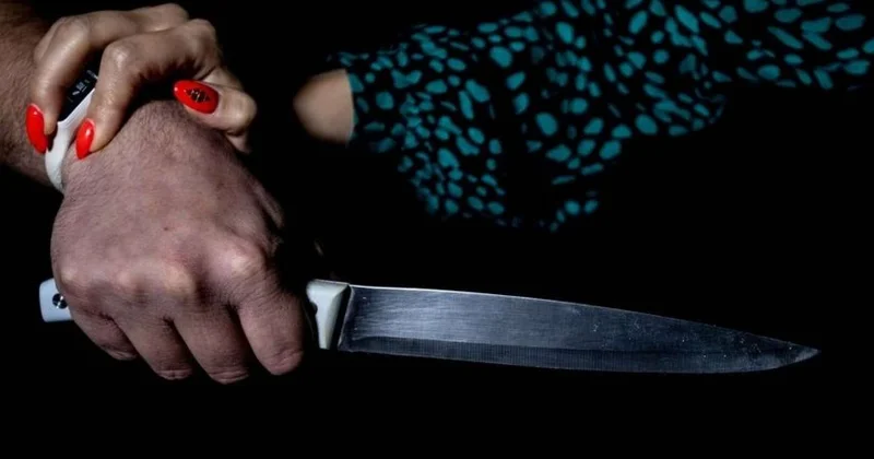 16 yaşlı yeniyetmə bıçaqlandı: sevdiyi qıza görə