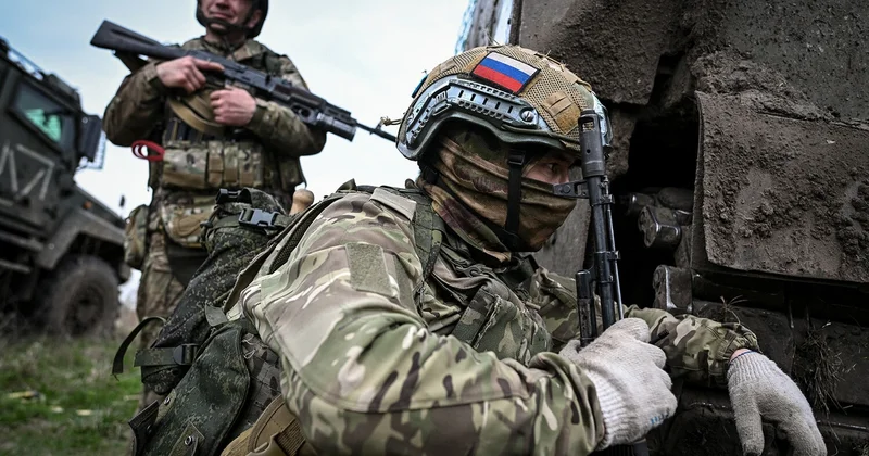 Rusiya ordusu Donetsk vilayətində qəsəbə üzərində nəzarəti ələ keçirdi