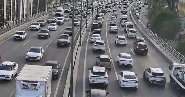 Hazırda bu yollarda tıxac var SİYAHI