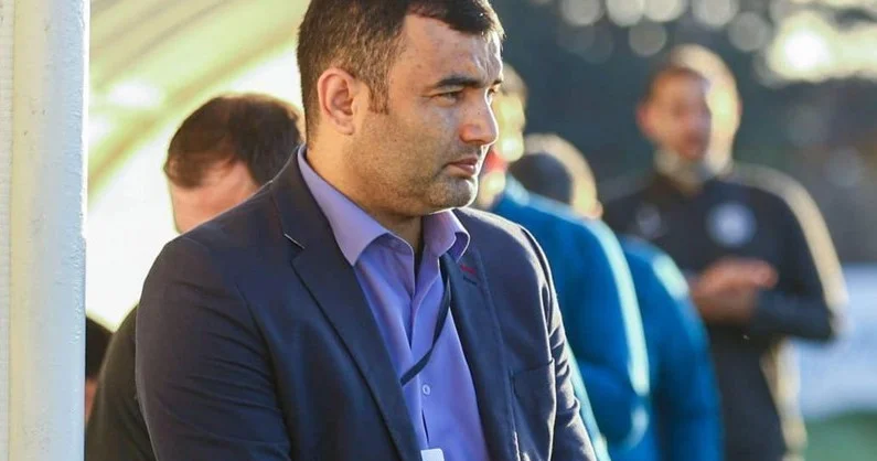 ...Yaxşı, Davud Mənsumov hardadı?