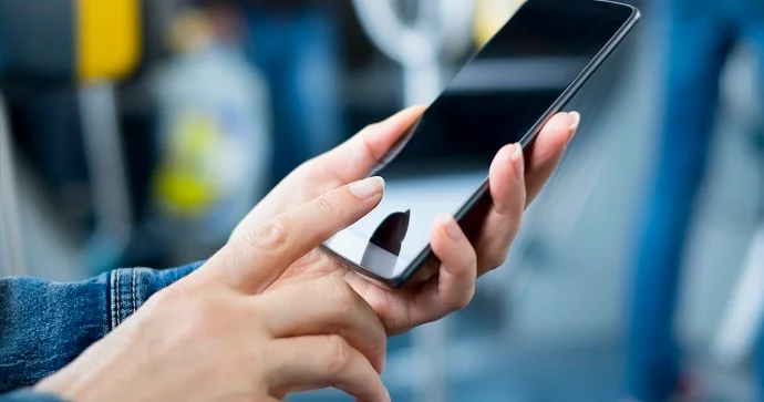 Birinci rübdə mobil operatorların gəlirləri nə qədər olub?