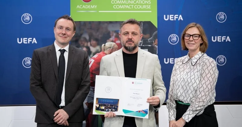 Qarabağ ın mətbuat xidmətinin rəhbərinə UEFA diplomu təqdim olunub