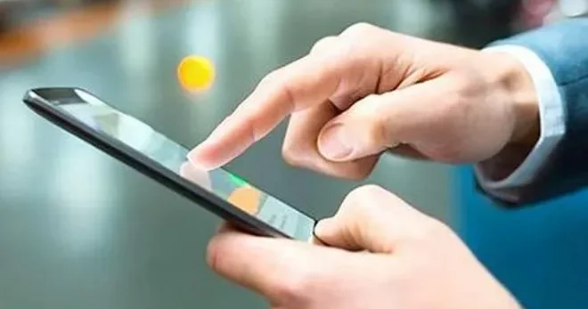 Telefon ekrarına çox baxdıqda nə olur?