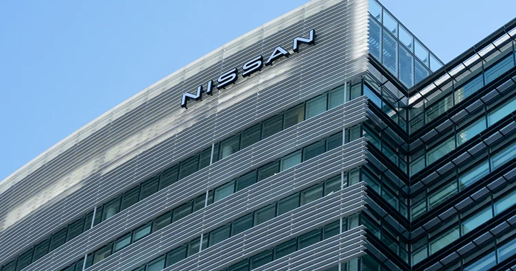 Nissan da şok edici işdən çıxarma planı