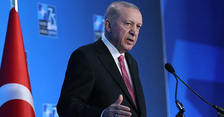 Ərdoğan: PKK nın özünü ləğvetmə qərarı millətin əbədi qardaşlığı üçün önəmlidir