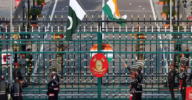 Pakistan Hindistanla Kəşmir məsələsini müzakirə edəcək