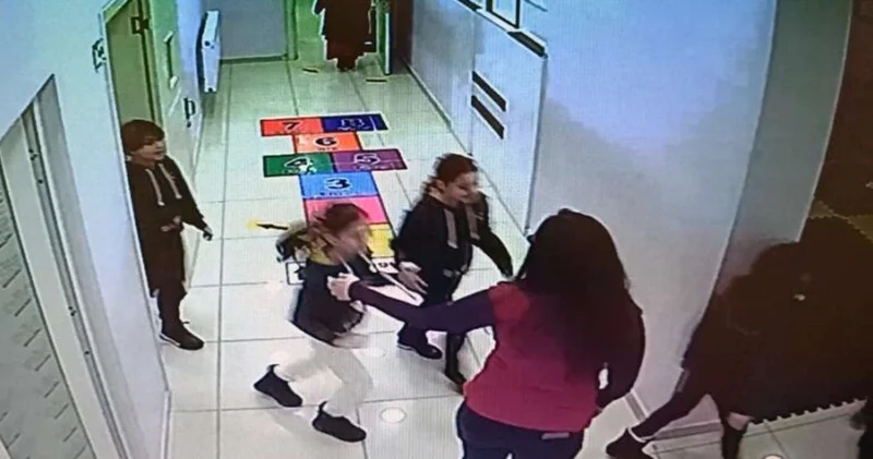 Şagirdlər minalanmış məktəbdən təxliyə olundu