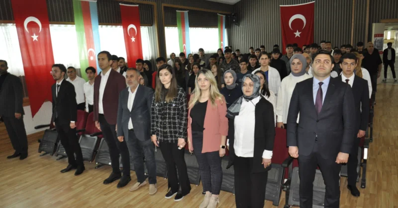Qarsda Heydər Əliyev adına liseydə anım mərasimi keçirilib...